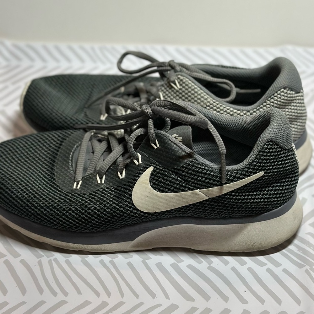 Nike Tanjun Racer Gray Blue Women 7.5 All Day Comfort - Picture 5 of 6